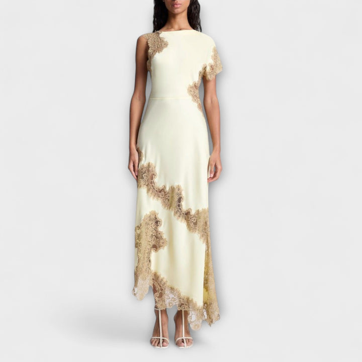 Margaret - Robe maxi avec détails en satin et en dentelle