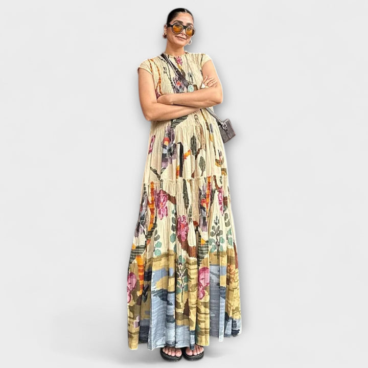 Robe plissée élégante avec manches longues